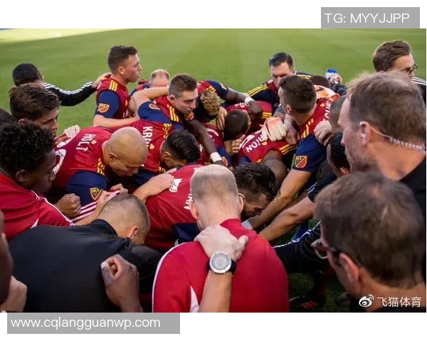 蒙特雷主场迎战拉古纳腰折双方争夺季后赛席位的关键对决 蒙特雷主场迎战拉古纳腰折双方争夺季后赛席位的关键对决