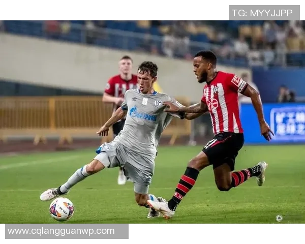 沙尔克04迎战南安普顿激情对决德甲与英超球队的巅峰较量