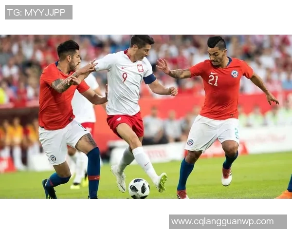 2018年克罗地亚与塞内加尔激战回顾：足球盛宴的精彩瞬间与战术分析